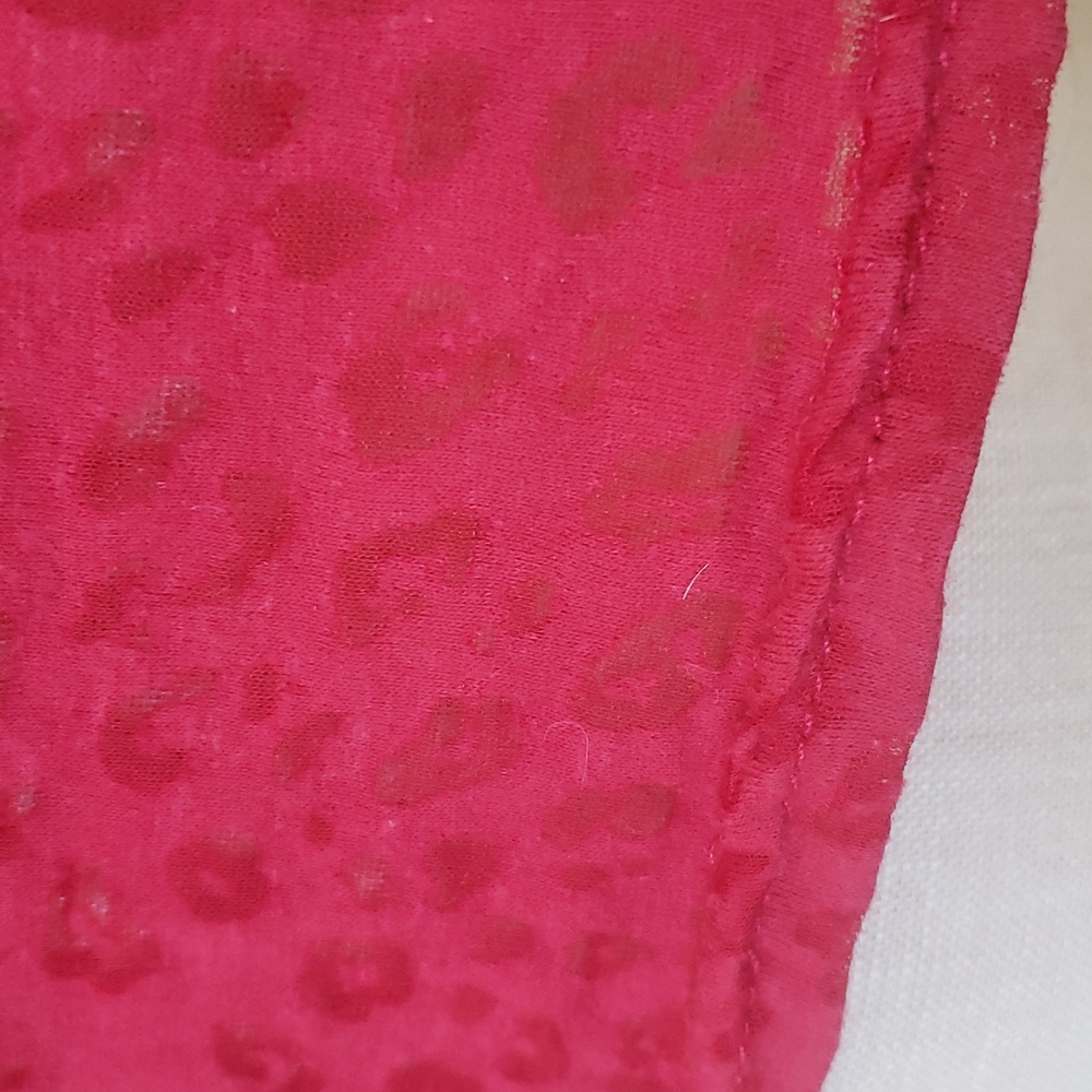 Vintage 90s RUE21 Red Animal Print Burnout Tee | Y2K Grunge Cap Sleeve V-Neck - Picture 10 of 13